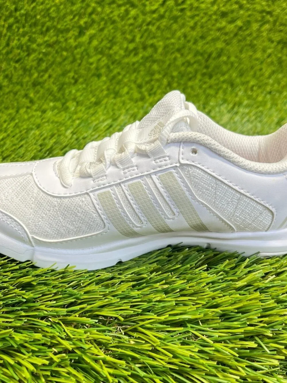 Adidas‎ Triple Cheer Boys Size 12K White Athletic Cheerleading Shoes Sneakers